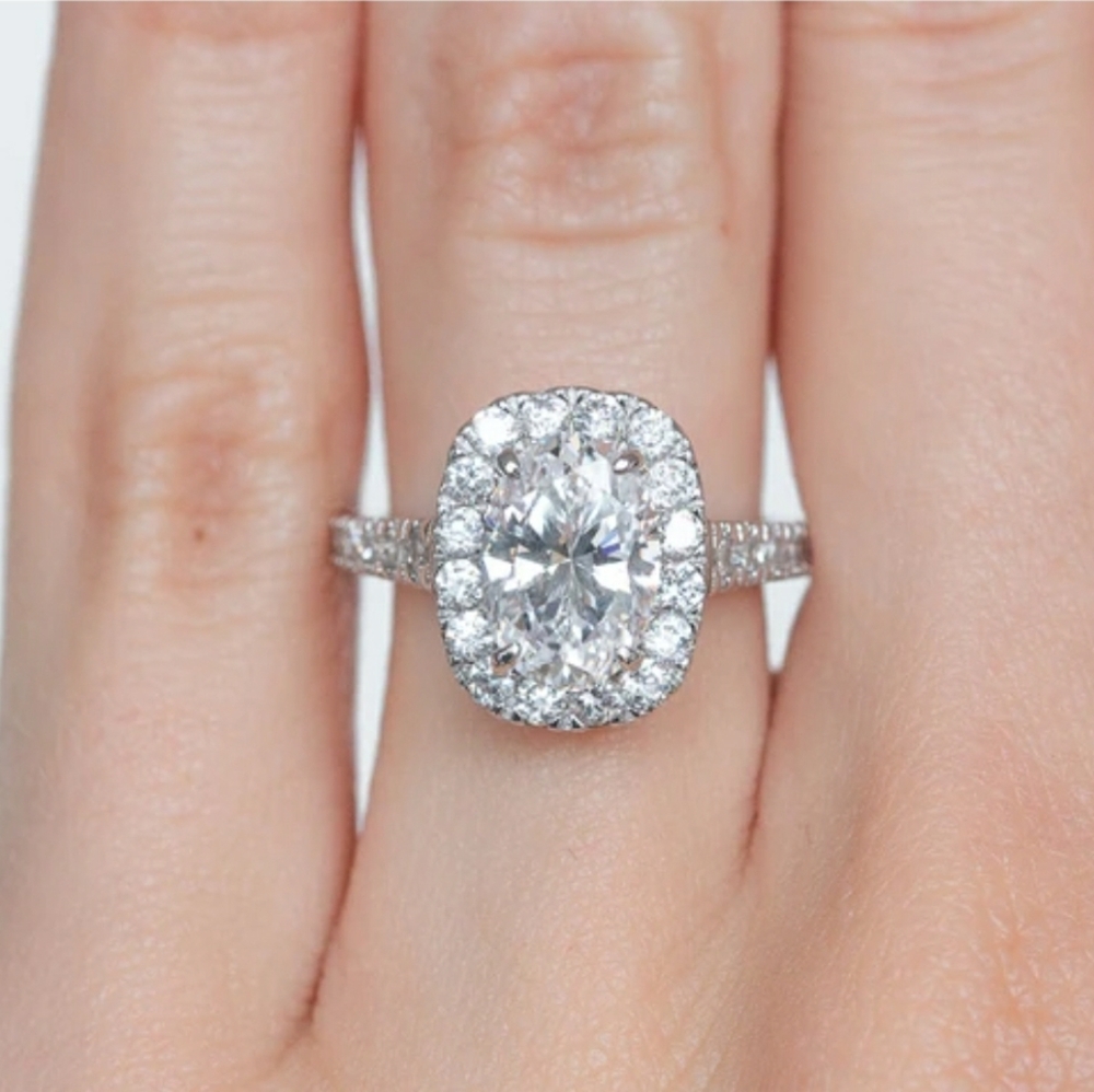 2.1 Carat The Regina Ring size 9 SOLD OUT ONLINE